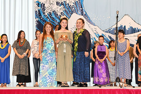 2位HālauHulaOMakanakulani